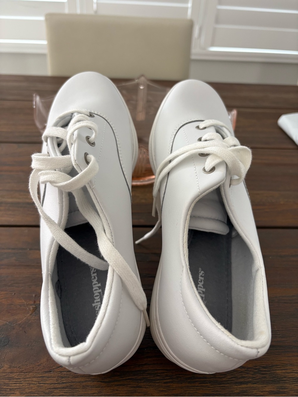 Grasshoppers White Low-Top Lace-Up Sneakers